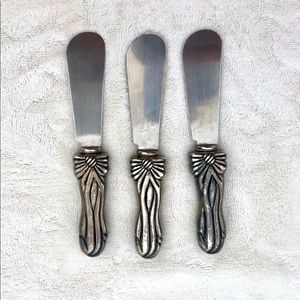 Vintage Stainless Steel Holiday Spreaders 4 Inches-Three